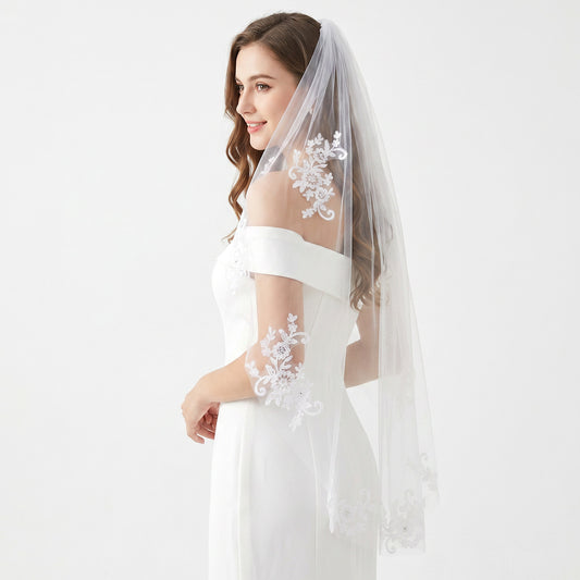 Fyntave 1 Pc White Bridal Veil with Comb, 33.5 Inch Lightweight Soft Polyester Sheer Tulle Wedding Veil 1 Tier, Versatile Elegant Bride Veils for Hen Party Bridal Shower Hen Night Ceremony (White)