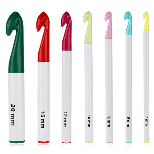 Crochet Hooks Large, 7mm to 20mm Crochet Hooks Kit for Crocheter, Plastic Crochet Hooks Knitting Needles Ergonomic Handle Crochet Hook for Crocheting