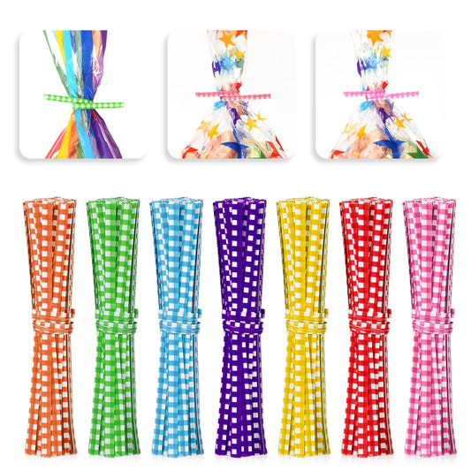 800pcs Wire Bag Closures Twist Ties 4 Inch Bread Ties Twisty-Ties, Reusable Plastic Pastry Twist Ties for Pastry Bags, 7 Mixed Colors Plaid Decorative Twist Ties for Treat Bags Candy Cookies Icing Bag