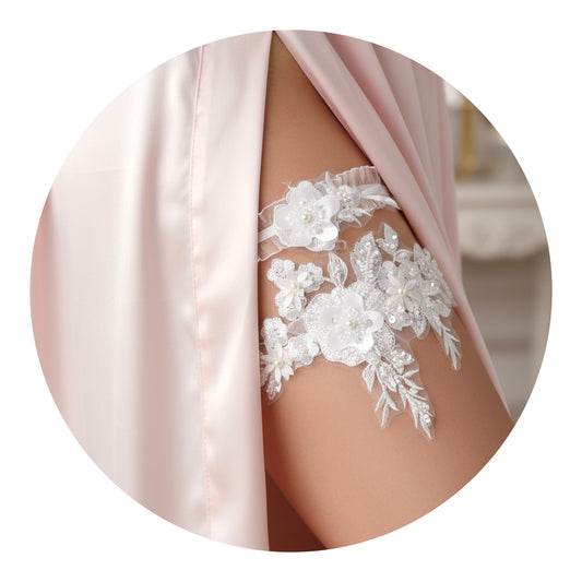 Zelphvt 2 Pcs Wedding Garter for Bride White Lace Garter Stretchy Faux Pearls Garters Set for Wedding Bachelorette Party