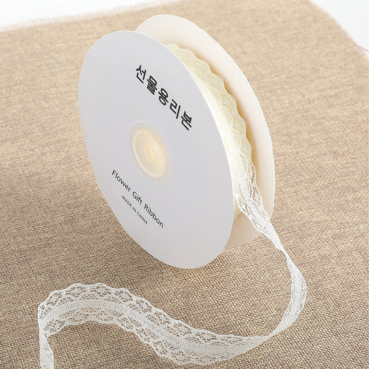 Lace Trim Ribbon, 1.2 Inch Wide × 50 Yards Cream White lace Fabric Vintage Pattern Roll Ribbons, Lace Ribbons for Crafts, Gift Wrapping, Flower Design, Party Decorations, Bridal Wedding(50Yards)