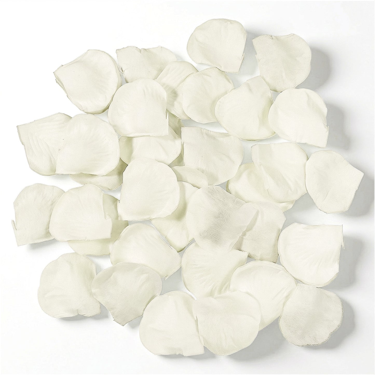 Qulkws 1000Pcs Artificial Flowers Silk Rose Petals, Lvory White Fake Rose Petals, Exquisite Milky White Rose Petals for Wedding Decoration Party Table Confetti Romantic Night Valentine's Day