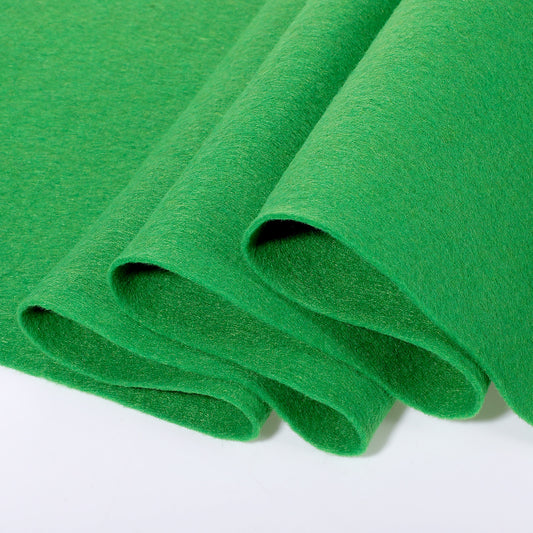 Green Felt Fabric 90 x 90cm/1.4mm Thick Soft Durable Felt Fabric Sheet by The Yard Large Craft Felts Roll for DIY Sewing Patchwork