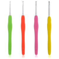 4 Pcs Crochet Hooks Set 2.0mm 2.5mm 3.0mm 3.5mm Crochet Hook Ergonomic Soft Grip Handles Needles for Knitting Yarn Lace Braid